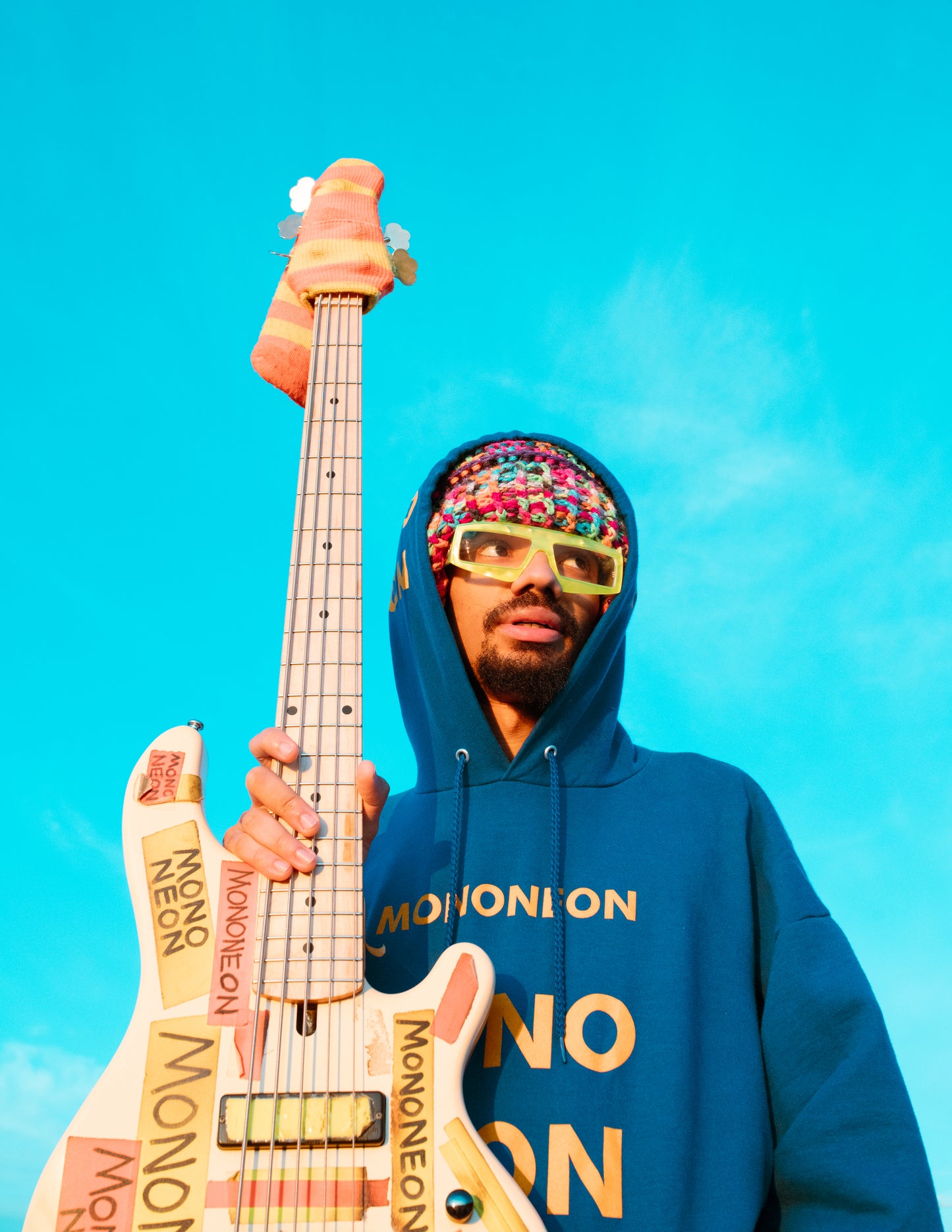 VIP PASS: MONONEON + AWFM